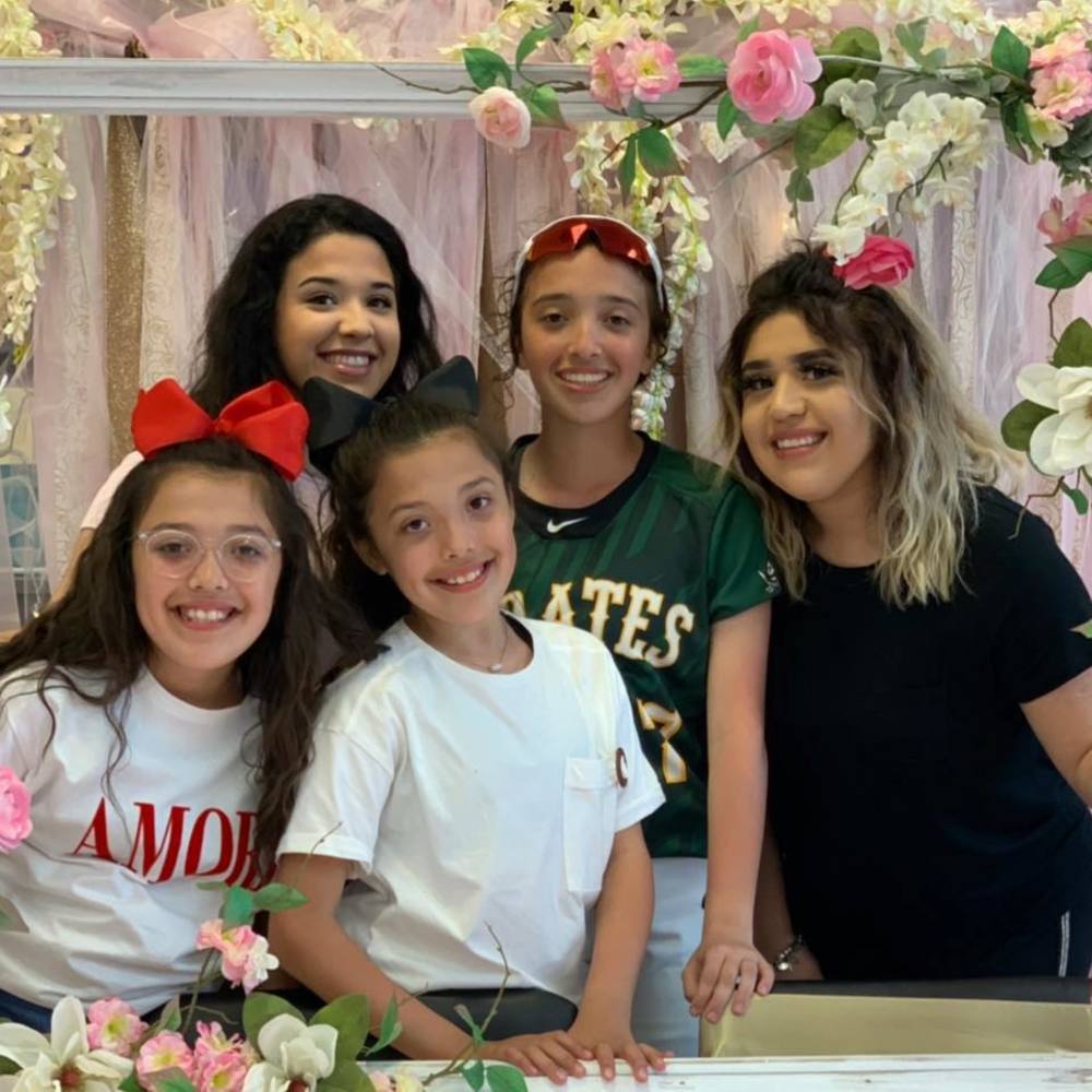 Meet your Posher, Venessa